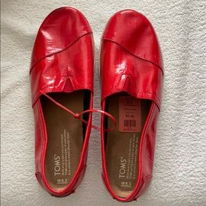 Red TOMS